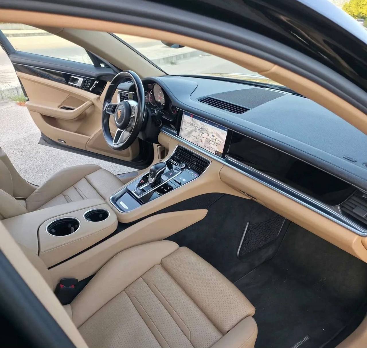 Porsche Panamera 3.0 - immagine 4